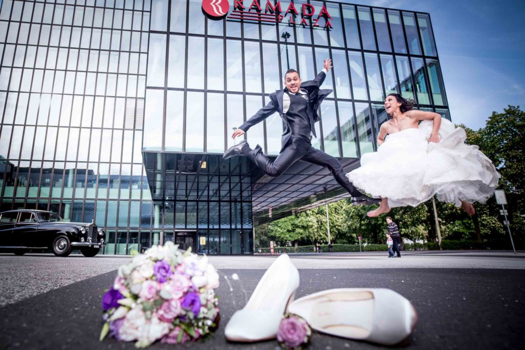 Brautpaar Basel Sprung Rolls Royce