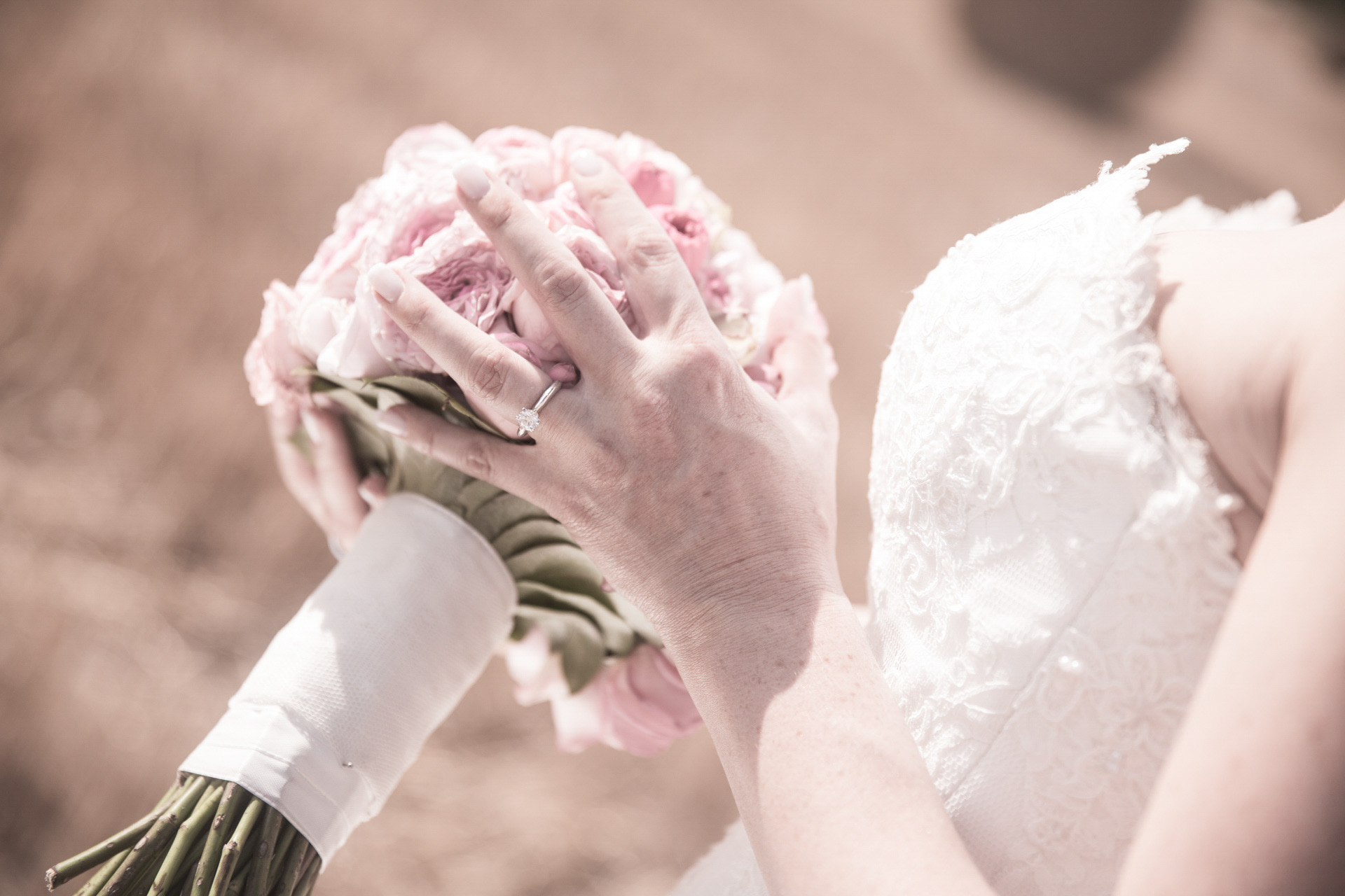Hochzeitsfotograf Freiburg Umgebung Brautstrauß nah