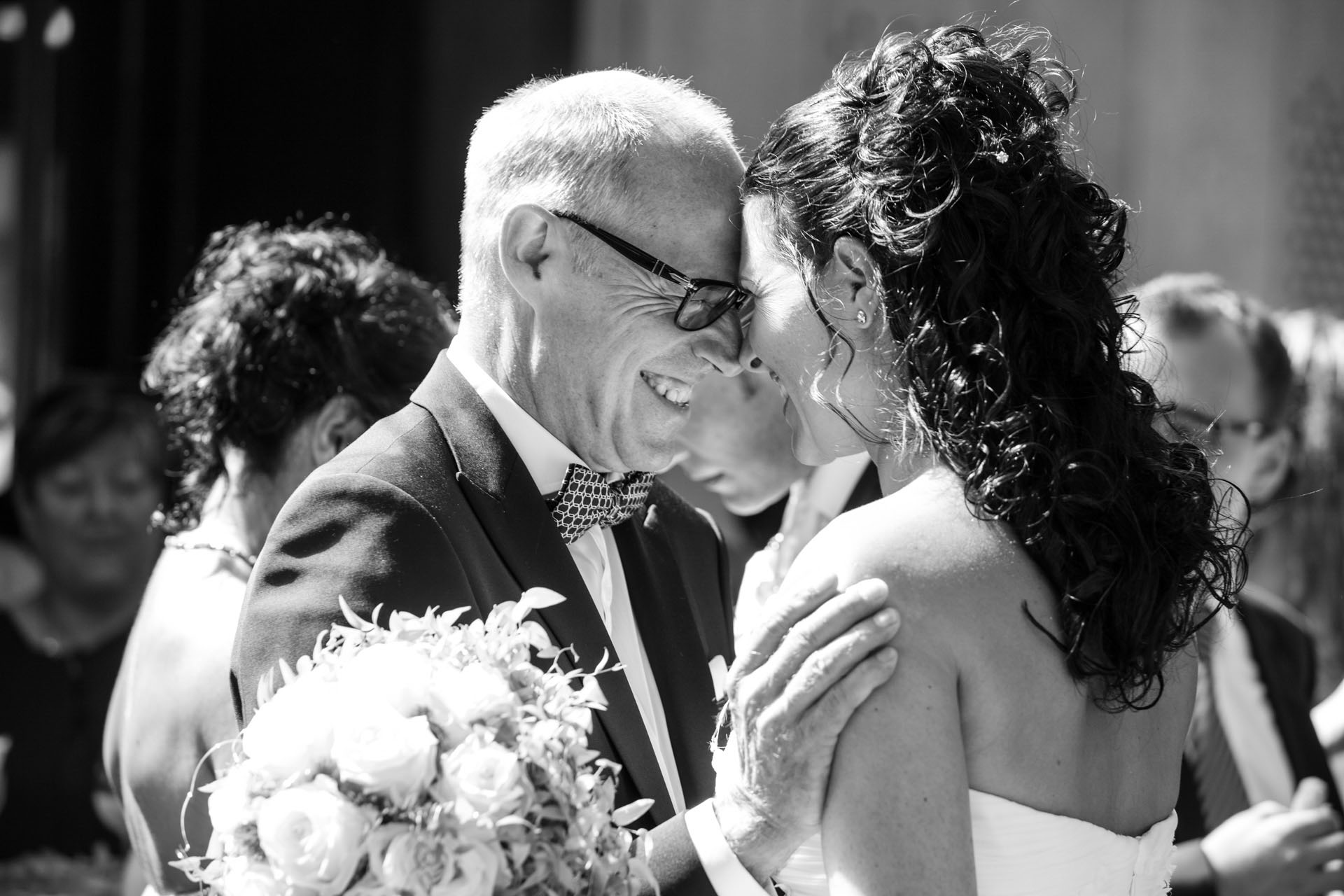 Hochzeitsfotograf freiburg zuerich Basel hochzeitsreportage Braut und ihr Vater