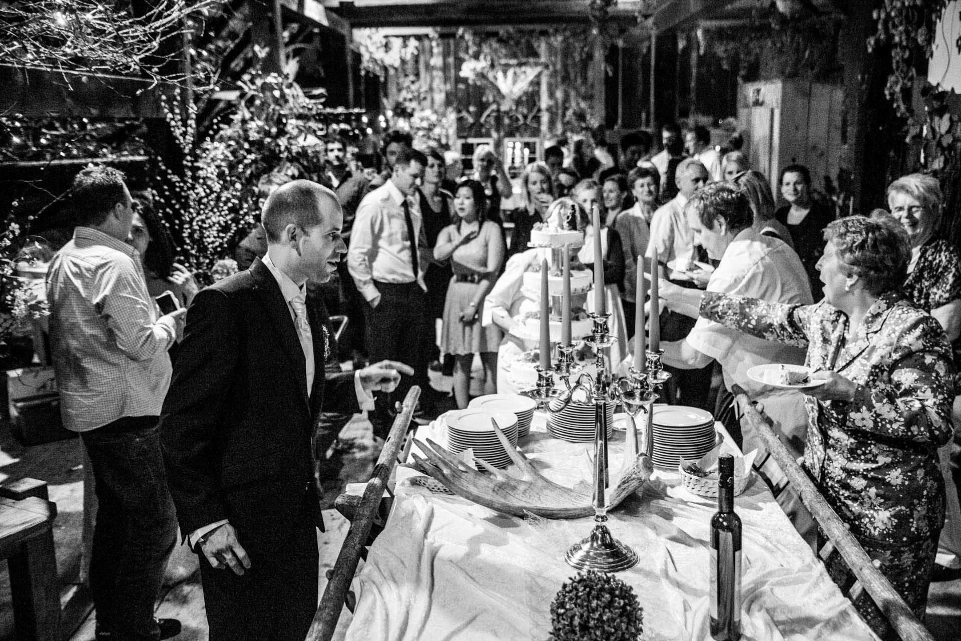 Hochzeitsreportage_Freiburg_Basel_Dinner in Schwarzwald Buffet